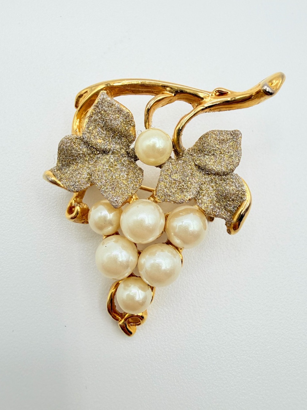 Vintage Faux Pearl Grape Cluster Brooch Gold Tone Glitter Leaves